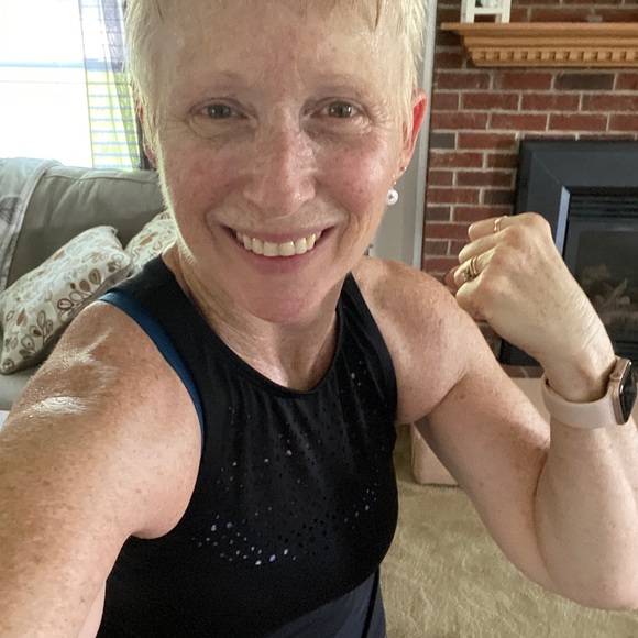 Meet your Posher, Sheila - Picture 3 of 7